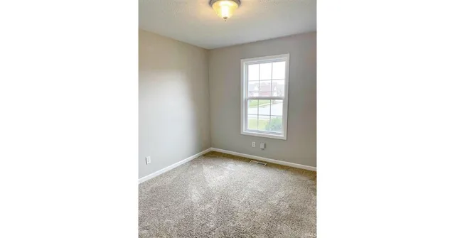 $1,895 | 10649 Midway Drive, Newburgh, IN 47630