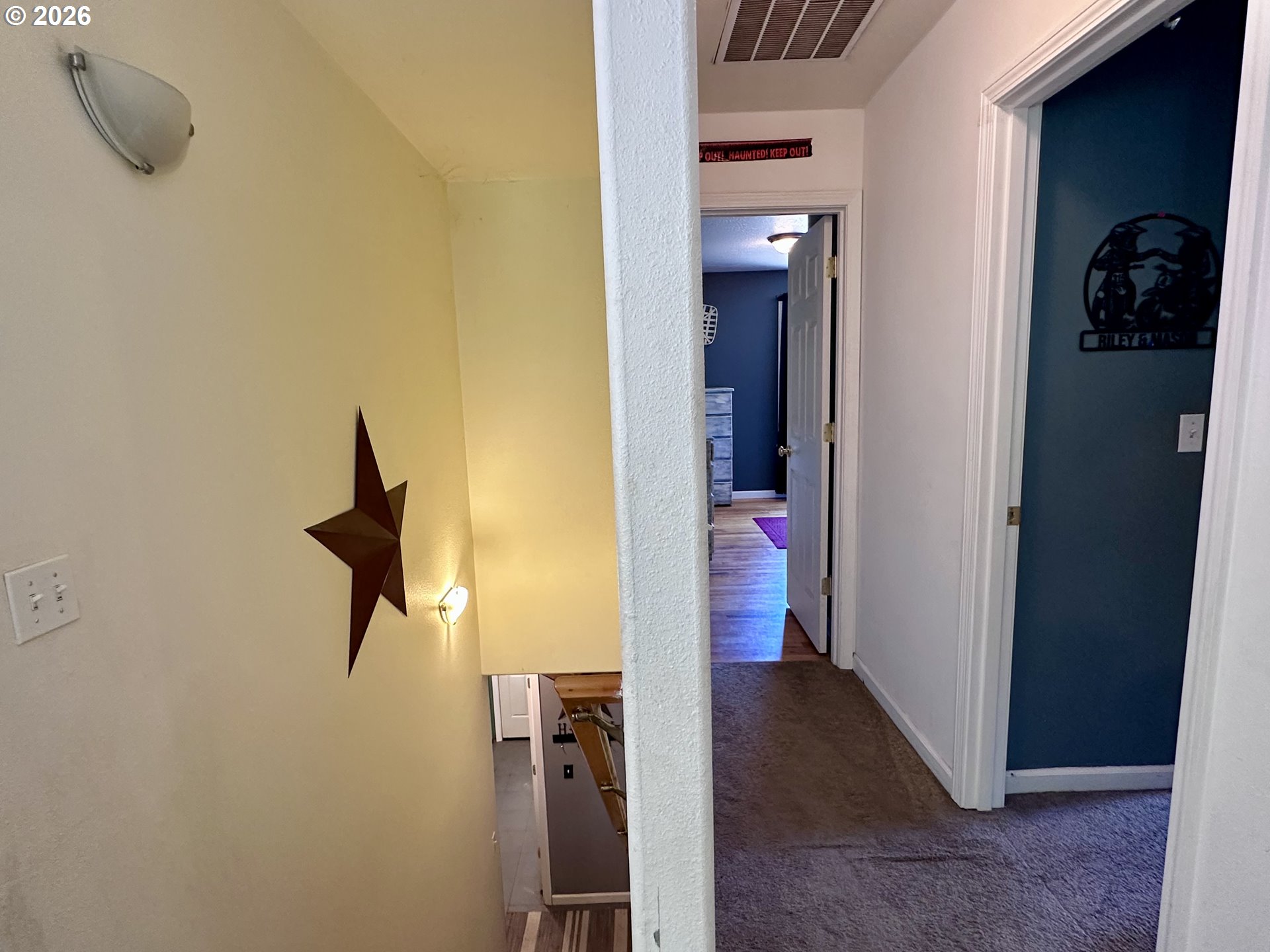 37303 Wallace Creek Road Springfield, OR 97478 - Photo 20 of 45 Gallery Image 20
