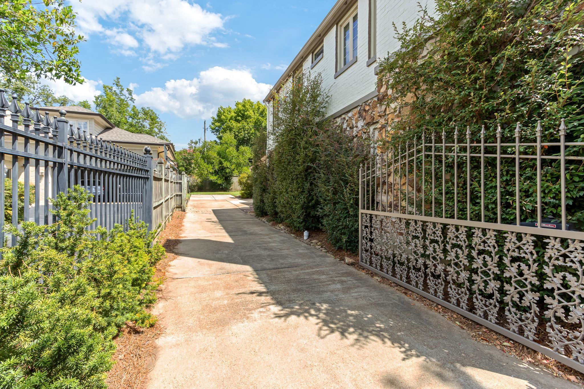 3790 Walnut Grove Road Memphis, TN 38111 - Photo 4 of 40