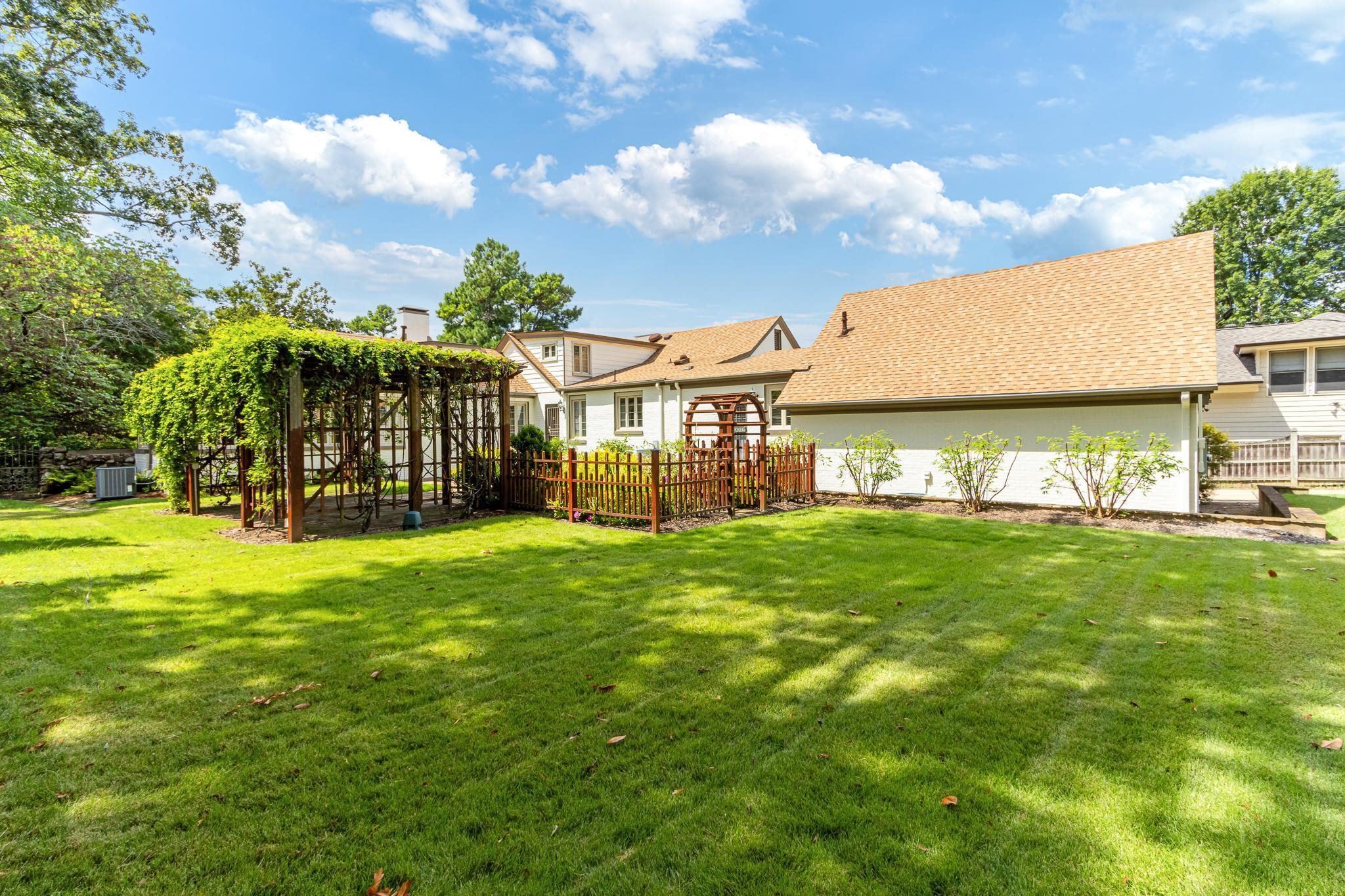 3790 Walnut Grove Road Memphis, TN 38111 - Photo 6 of 40