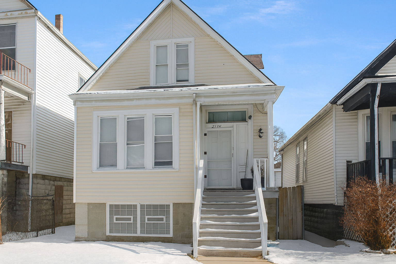 7134 South Green Street Chicago, IL 60621 - Photo 2 of 19