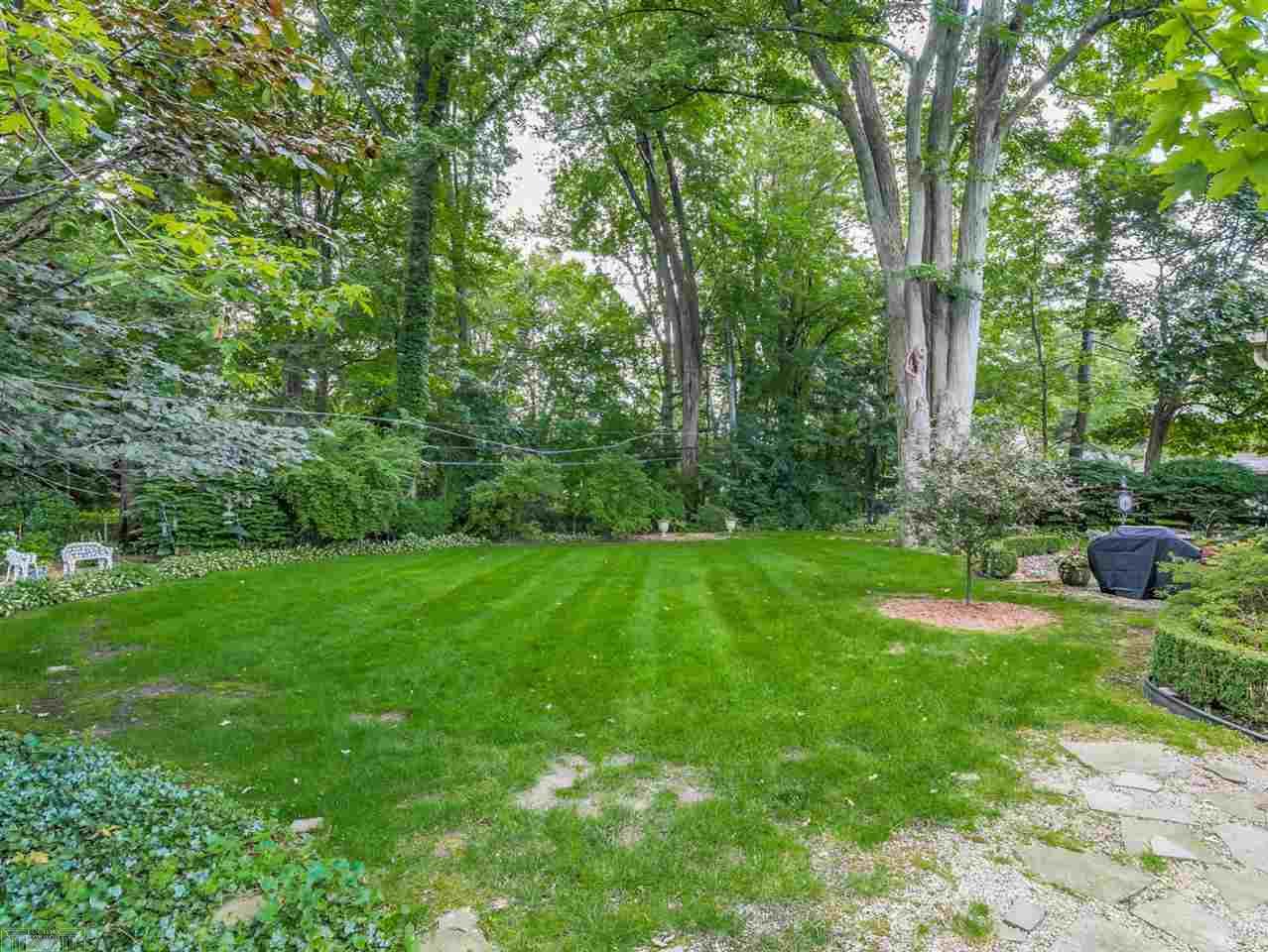 525 Shelden Road Grosse Pointe Shores, MI 48236 - Photo 48 of 51