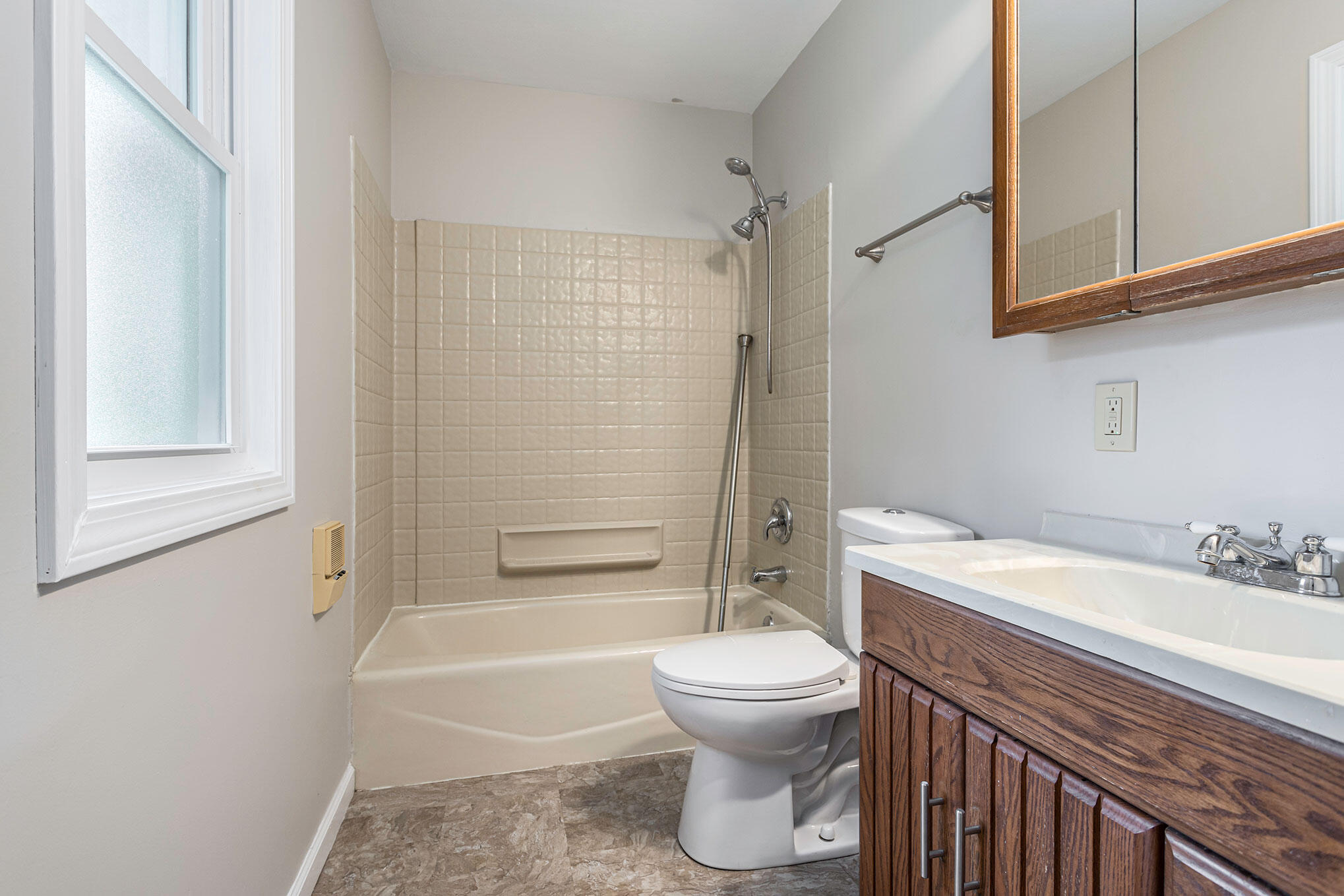 225 Highfield Road Marshall, MI 49068 - Photo 9 of 26 DNG-25