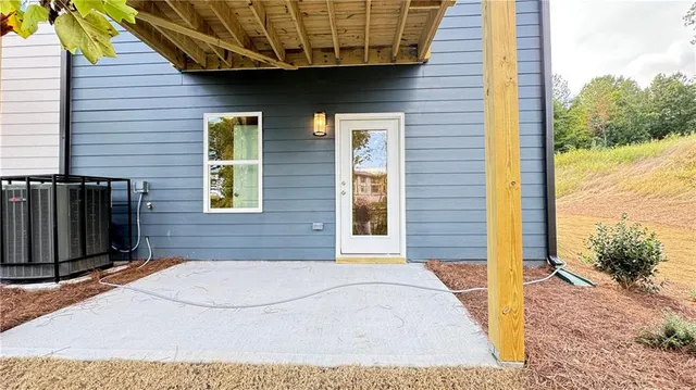 $3,100 | 1479 Creekside Circle Northwest, Atlanta, GA 30318