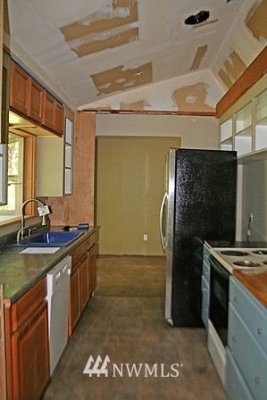 14630 Southeast Allen Rd. Bellevue, WA 98006 - Photo 4 of 11