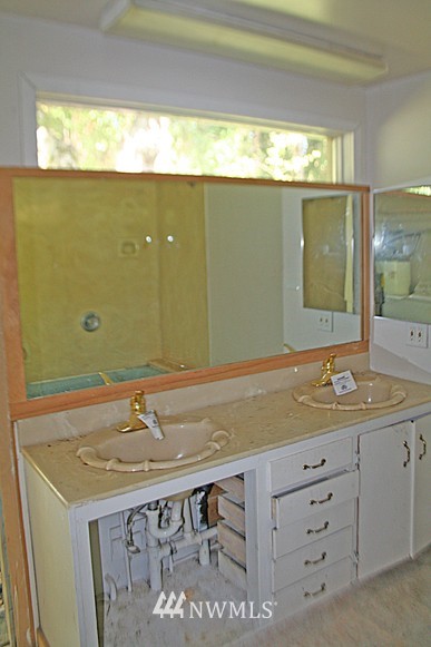 14630 Southeast Allen Rd. Bellevue, WA 98006 - Photo 10 of 11