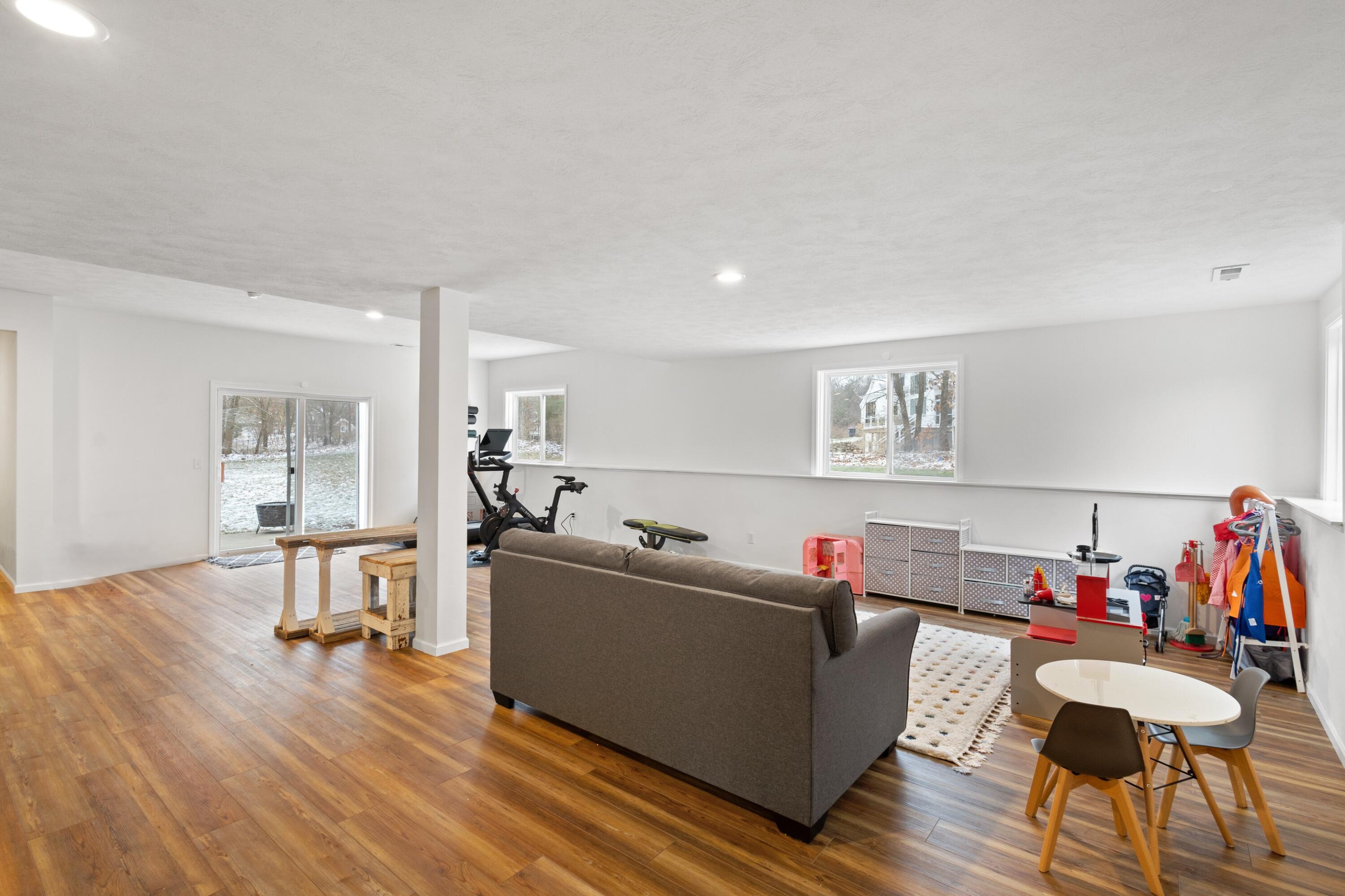 9977 Grape Ridge Kalamazoo, MI 49009 - Photo 48 of 73 IMG_3109