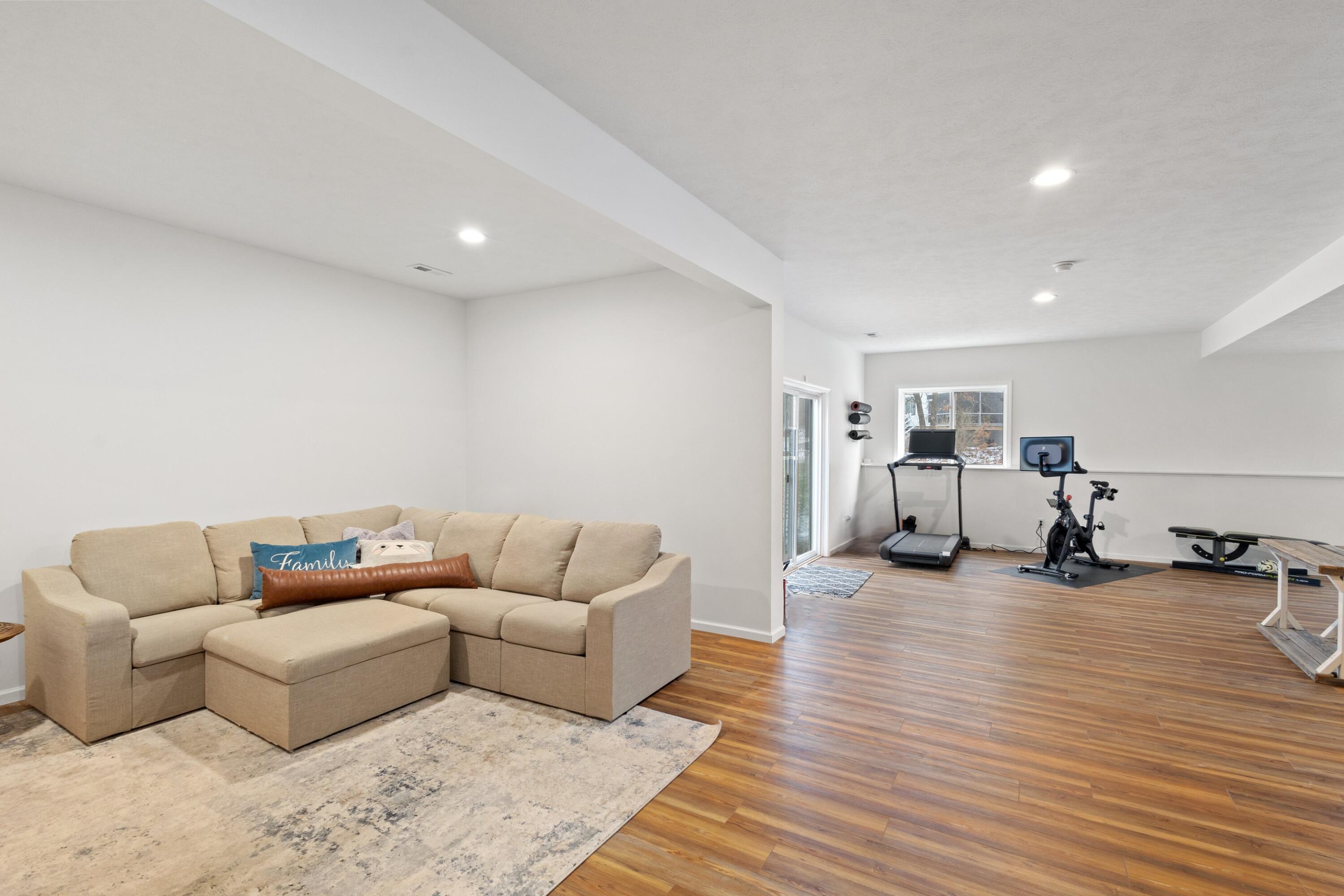 9977 Grape Ridge Kalamazoo, MI 49009 - Photo 51 of 73 IMG_3124