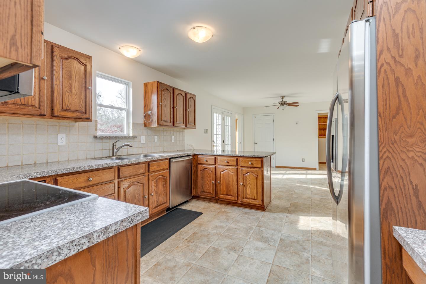 136 Dutch Road Marlton, NJ 08053 - Photo 12 of 52 Kitchen Entry for Dining Room
