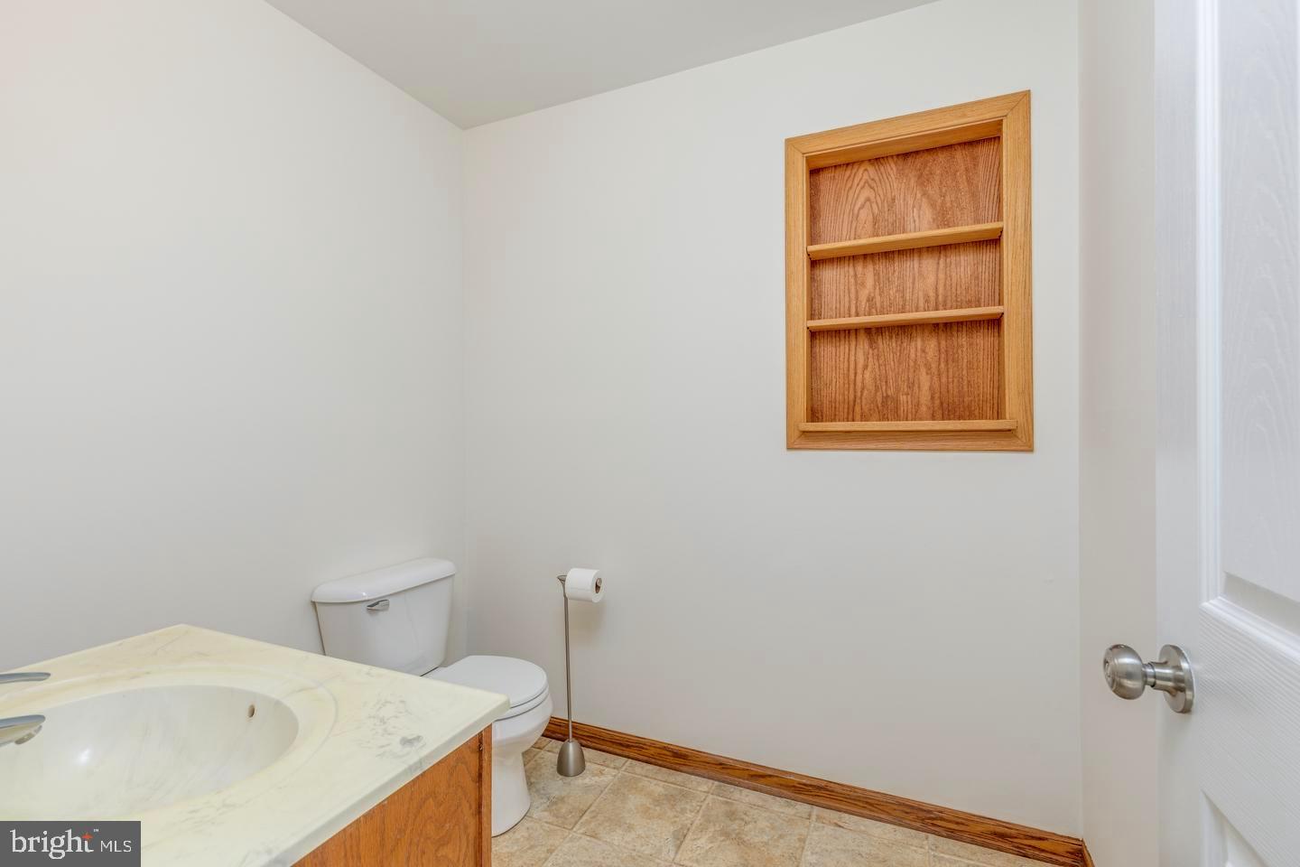136 Dutch Road Marlton, NJ 08053 - Photo 23 of 52 Main Floor large half-bath