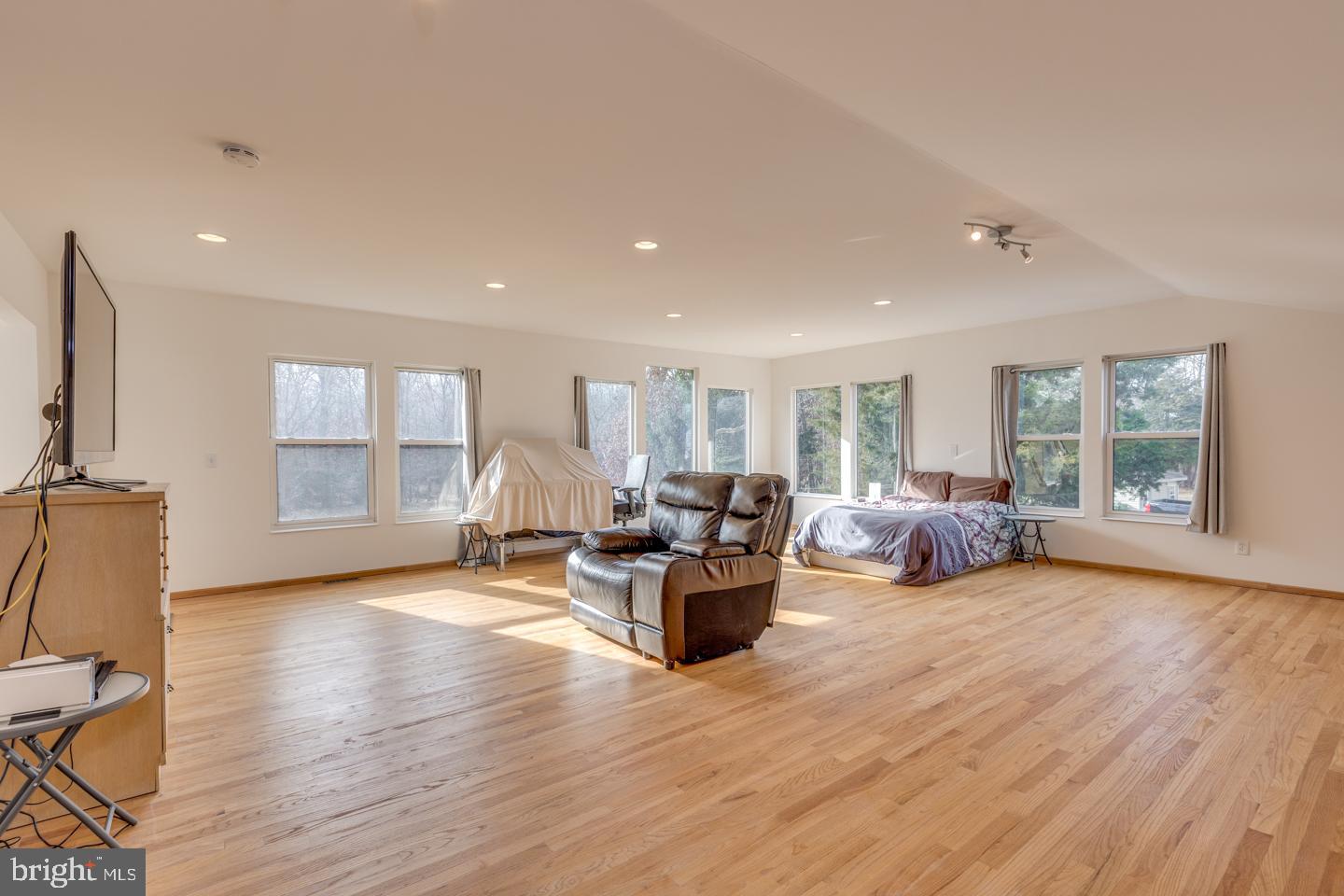 136 Dutch Road Marlton, NJ 08053 - Photo 25 of 52 Expansive Main Level Bedroom or In-Law Suite.
