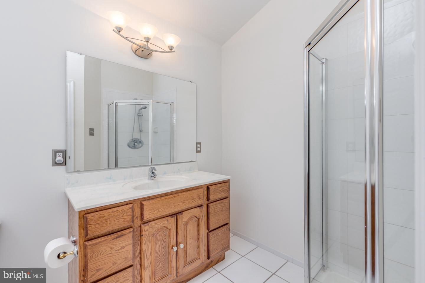 136 Dutch Road Marlton, NJ 08053 - Photo 36 of 52 Primary Bedroom Bath w/shower and 6ft soaking tub