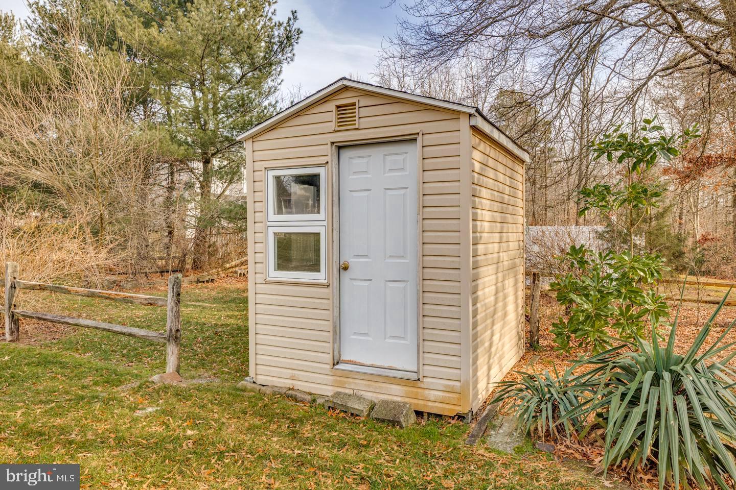 136 Dutch Road Marlton, NJ 08053 - Photo 48 of 52 Garden/work shed with electricity