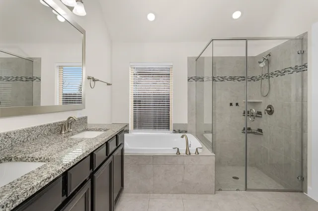 $400,000 | 141 Saddle Drive, Jersey Village, TX 77065