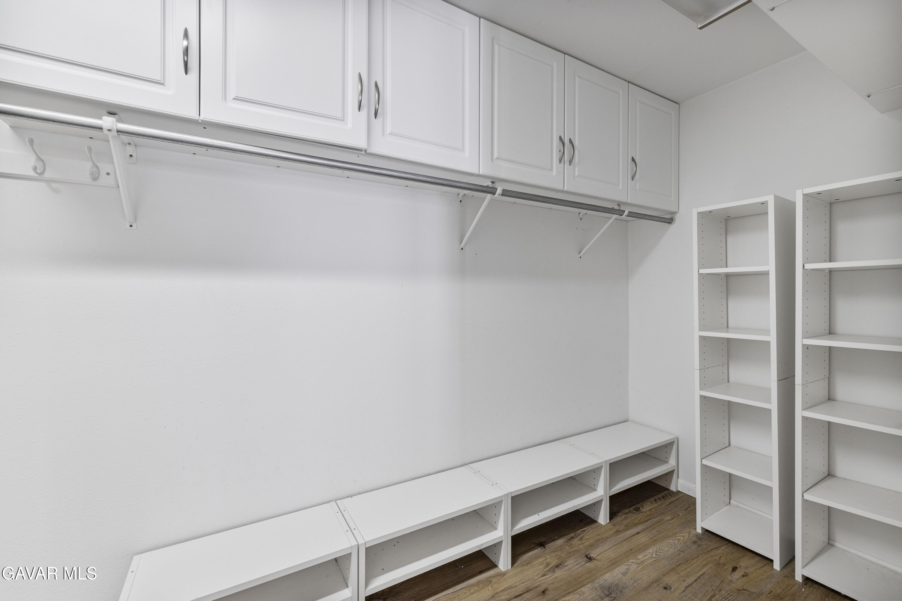 32901 Hawley Road Acton, CA 93510 - Photo 13 of 44 a view of an empty walk in closet