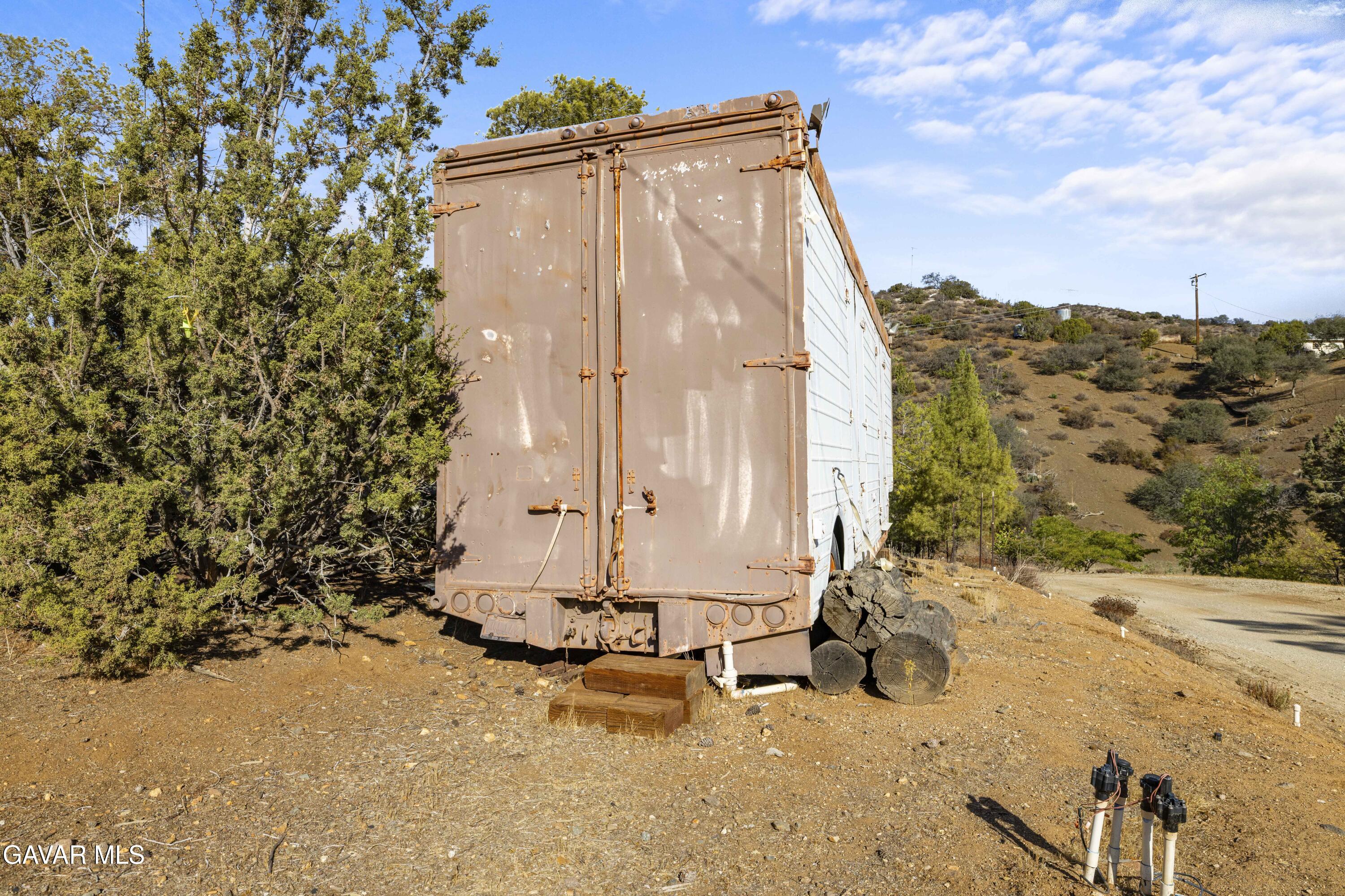 32901 Hawley Road Acton, CA 93510 - Photo 34 of 44 a view of a house with a snow