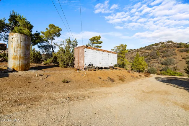 $3,600 | 32901 Hawley Road, Acton, CA 93510