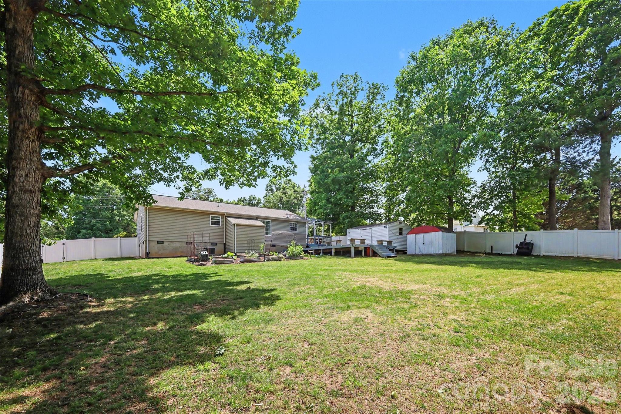 4432 Bennett Road Morganton, NC 28655 - Photo 8 of 31