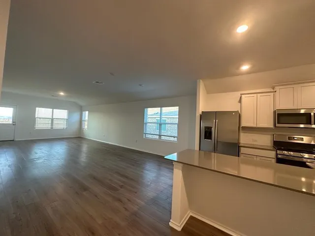 $2,299 | 408 Golden Grove Parkway, San Marcos, TX 78666