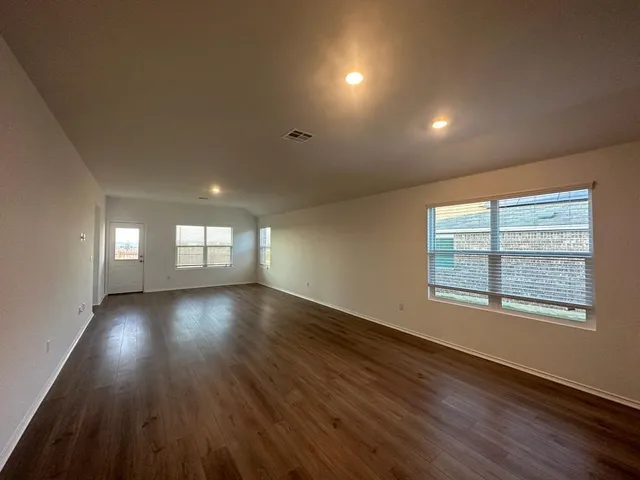 $2,299 | 408 Golden Grove Parkway, San Marcos, TX 78666