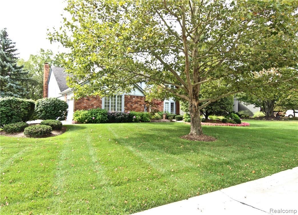 3367 Edmunton Drive Rochester, MI 48306 - Photo 46 of 82 L:\3367 Edmunton\IMG_2825.jpg
