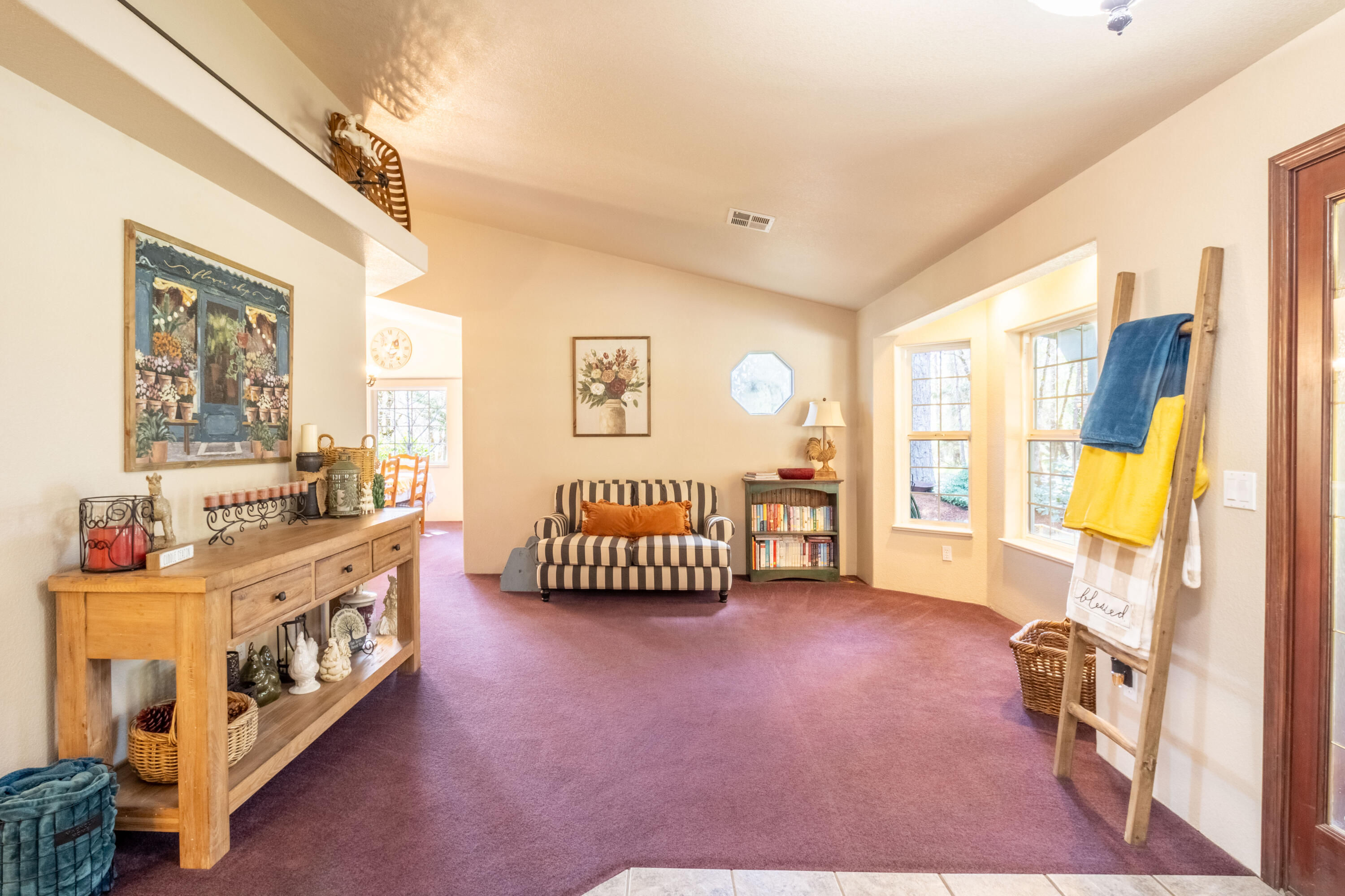 185 Starflower Way Merlin, OR 97532 - Photo 5 of 62