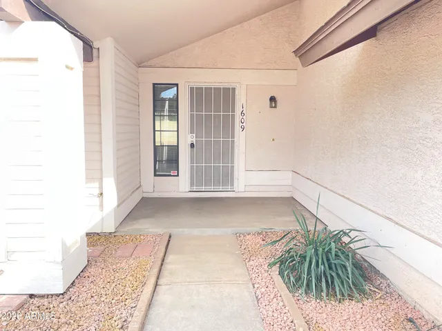 $2,350 | 1609 North Longmore Street, Chandler, AZ 85224