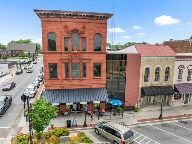 $2,200 | 44 South Jefferson Street, Unit SUITE 204, Winchester, TN 37398