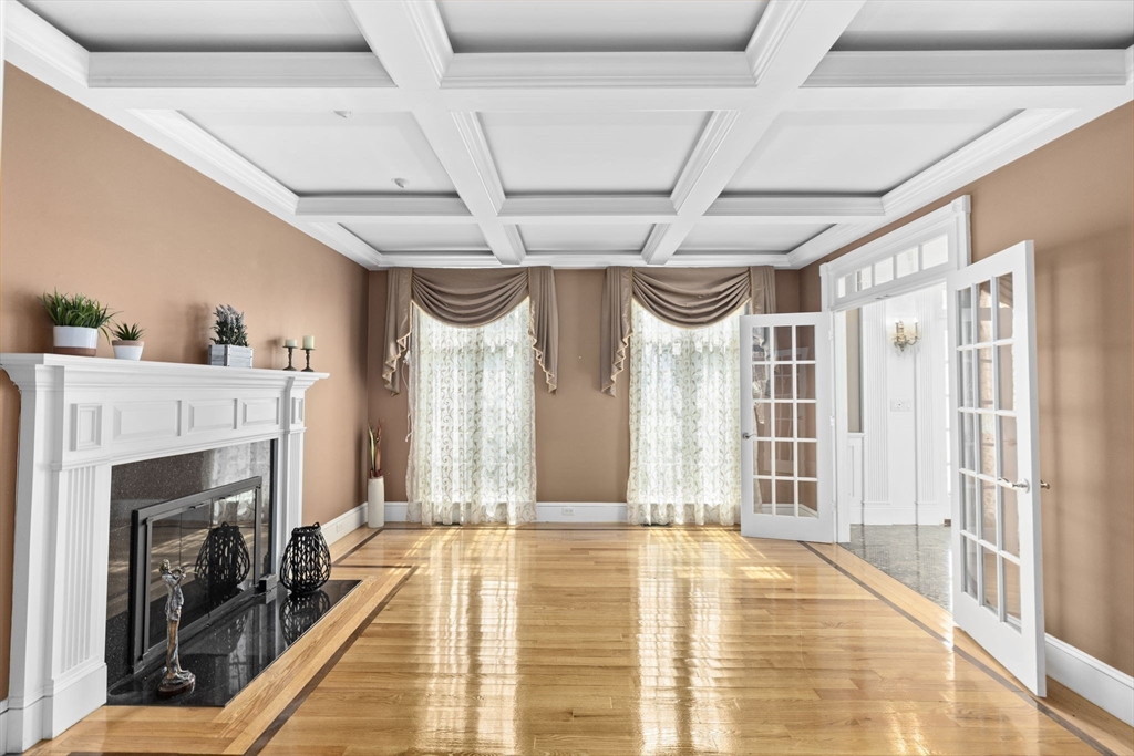 21 Crosswoods Path Walpole, MA 02081 - Photo 17 of 42