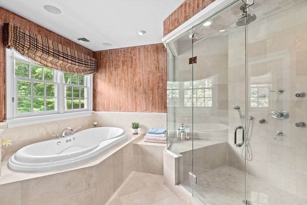 21 Crosswoods Path Walpole, MA 02081 - Photo 25 of 42