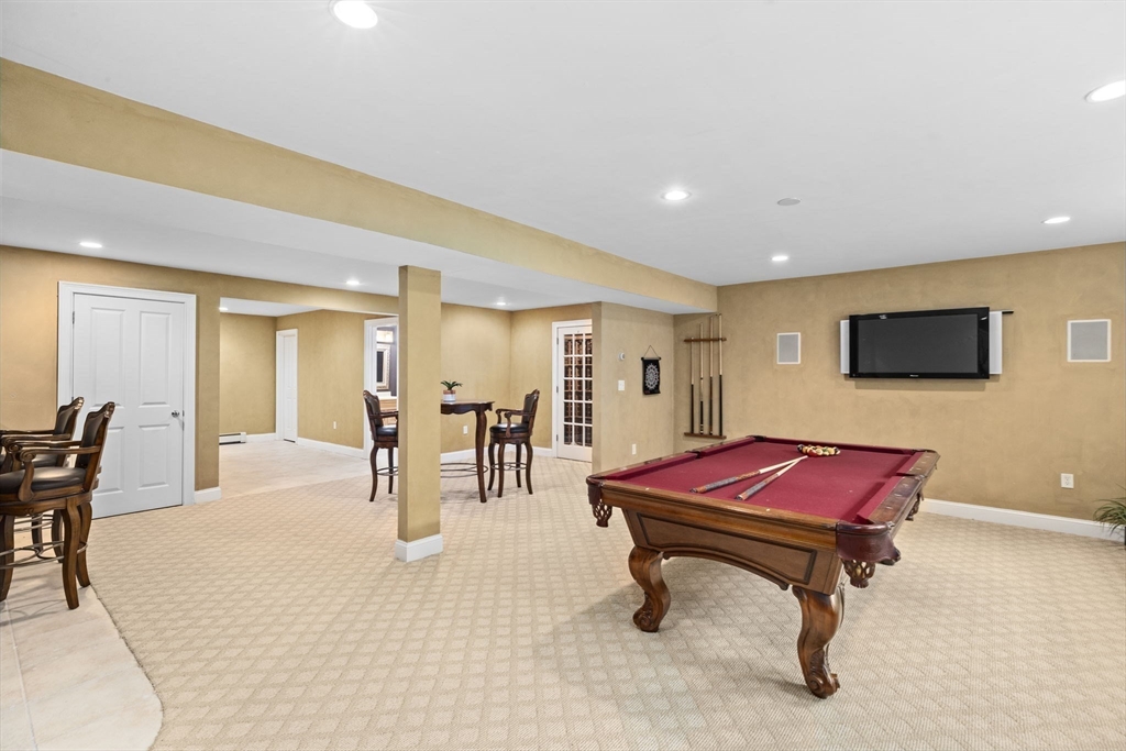 21 Crosswoods Path Walpole, MA 02081 - Photo 35 of 42