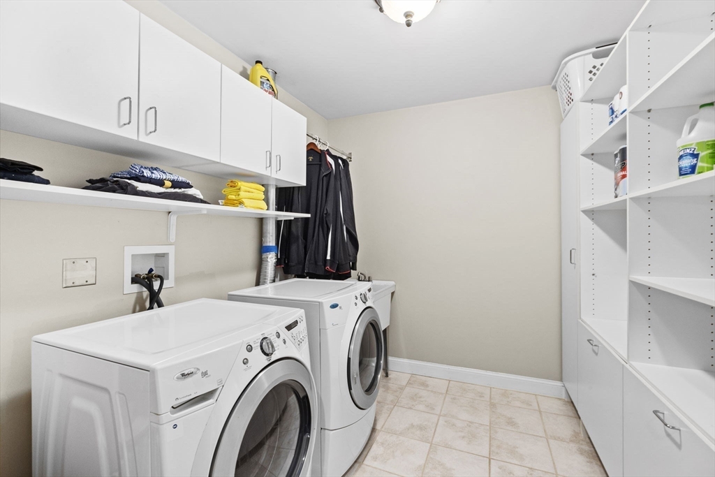 21 Crosswoods Path Walpole, MA 02081 - Photo 38 of 42