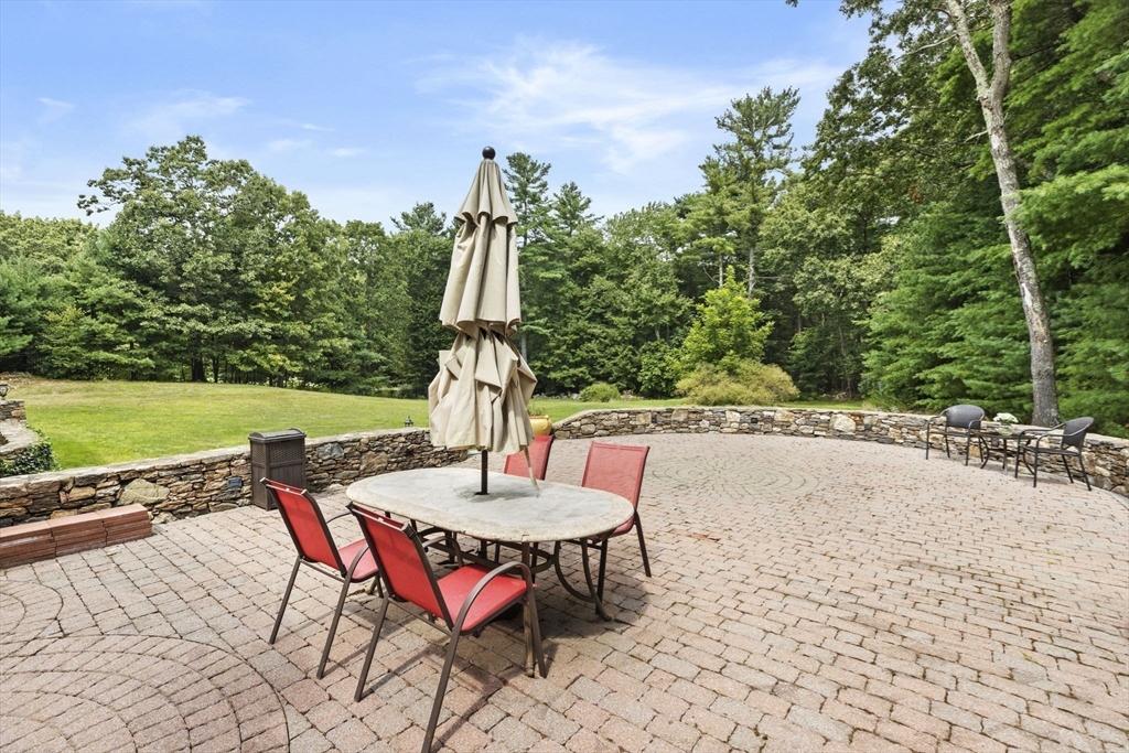 21 Crosswoods Path Walpole, MA 02081 - Photo 40 of 42