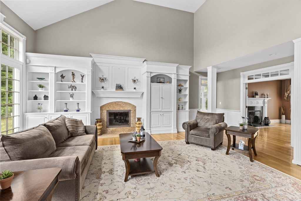 21 Crosswoods Path Walpole, MA 02081 - Photo 7 of 42