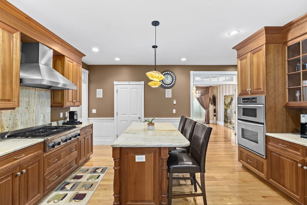 21 Crosswoods Path Walpole, MA 02081 - Photo 10 of 42