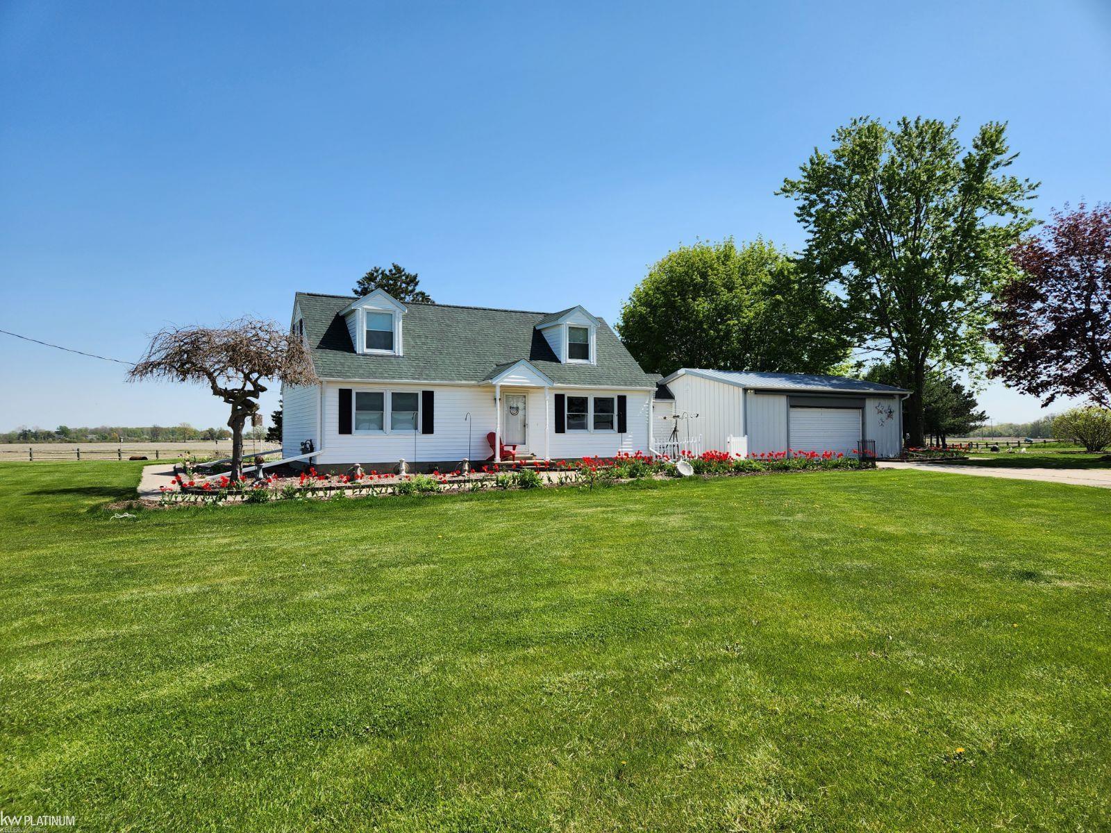 32 Wales Ridge Road Goodells, MI 48027 - Photo 5 of 42 50127029-5.JPG