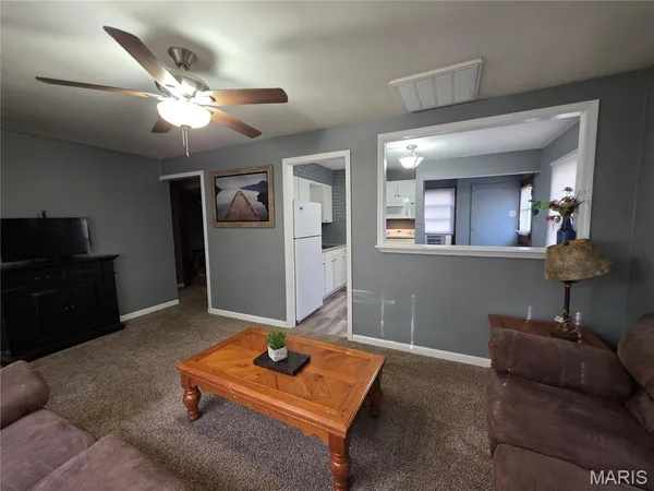 $1,295 | 301 Washington Street, Florissant, MO 63031