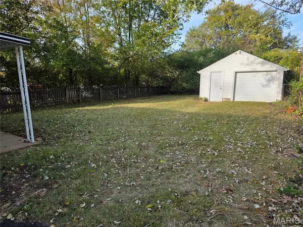 $1,295 | 301 Washington Street, Florissant, MO 63031