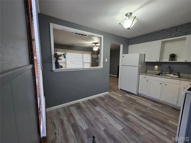 $1,295 | 301 Washington Street, Florissant, MO 63031