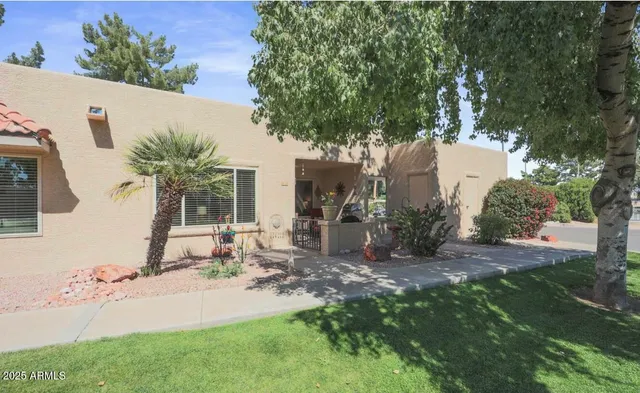 $2,000 | 14300 West Bell Road, Unit 7, Surprise, AZ 85374