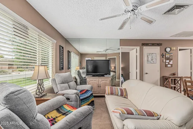 $2,000 | 14300 West Bell Road, Unit 7, Surprise, AZ 85374