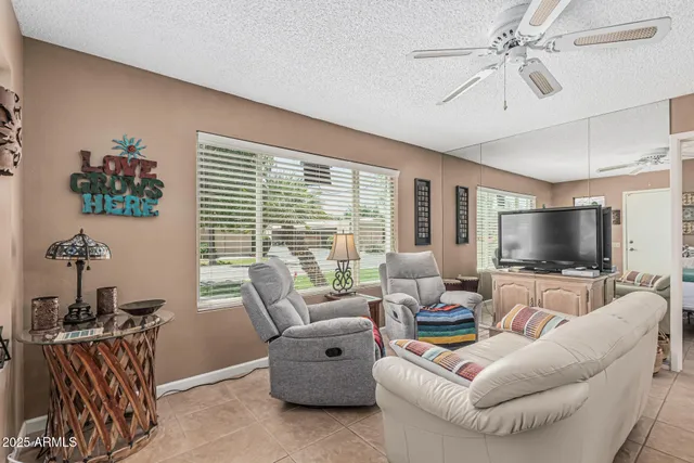 $2,000 | 14300 West Bell Road, Unit 7, Surprise, AZ 85374