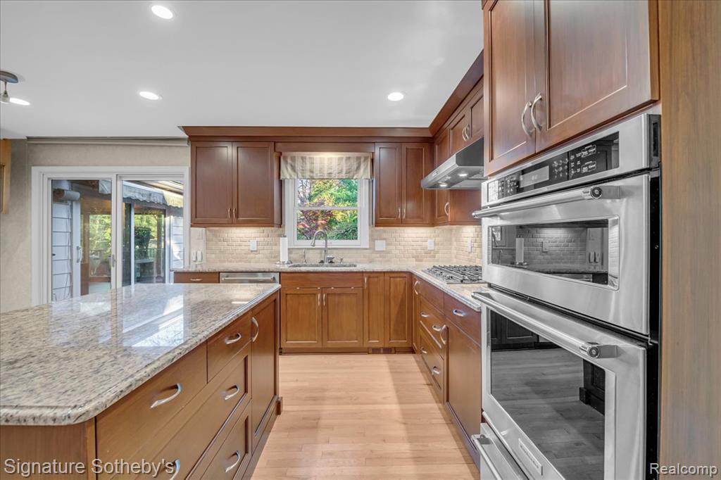 130 Denbar Road Bloomfield Hills, MI 48304 - Photo 9 of 31 Gallery Image 9
