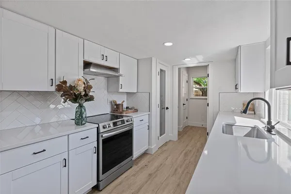 $560,000 | 8617 Baumgarten Drive, Dallas, TX 75228