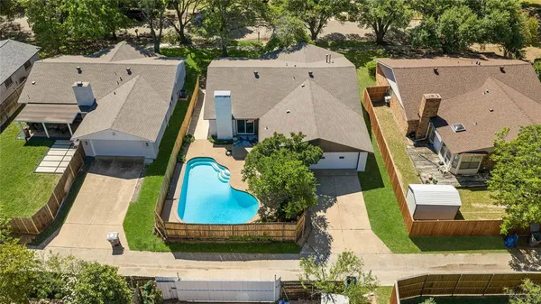 $560,000 | 8617 Baumgarten Drive, Dallas, TX 75228