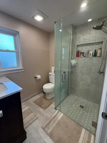 $3,200 | 7 East Pickwick Road, Arlington Heights, IL 60005