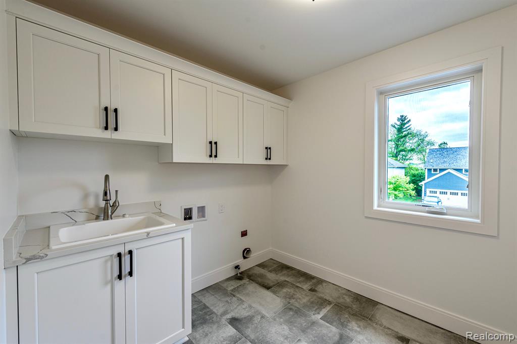 4107 Devon Road Royal Oak, MI 48073 - Photo 23 of 31