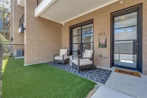 $650,000 | 805 Pavillion Street, Unit 103, Dallas, TX 75204