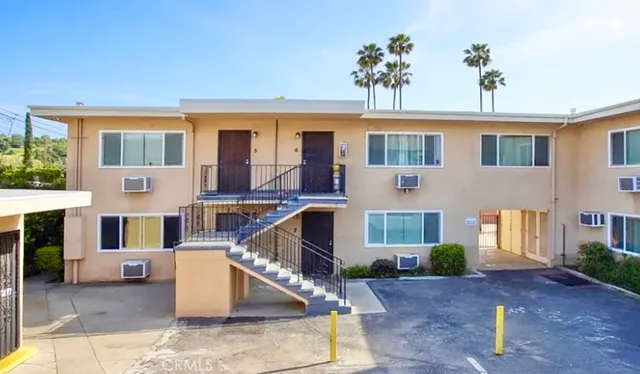 $1,899 | 414 East Rte 66, Unit 1, Glendora, CA 91740