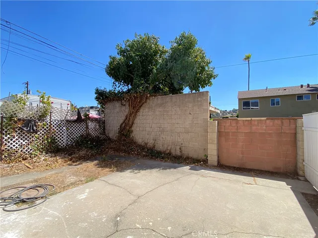 $1,899 | 414 East Rte 66, Unit 1, Glendora, CA 91740